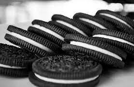 Oreo Wafer Roll Vanilla - GomaGoma